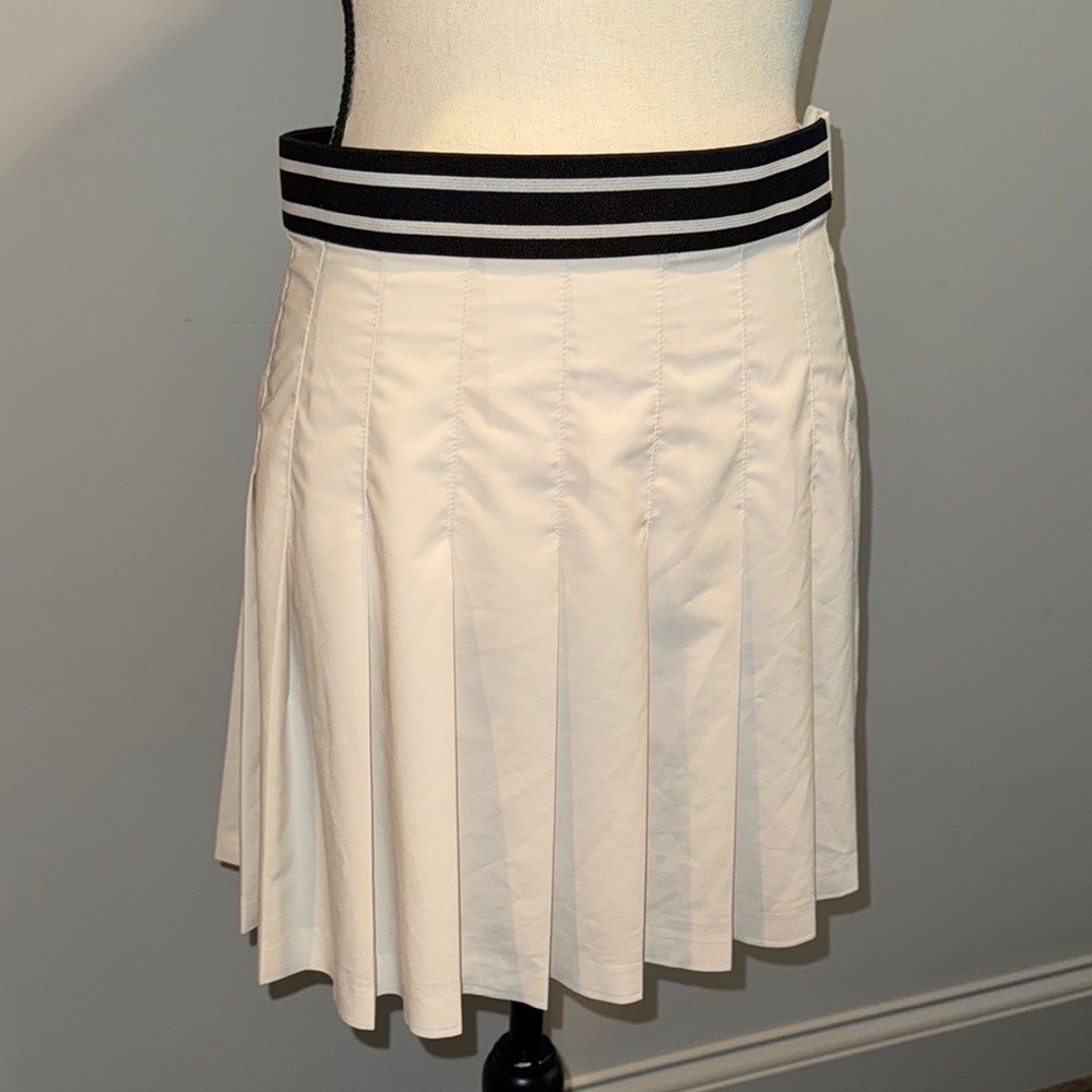 Banana Republic Cream Skater Mini Skirt with Pleats